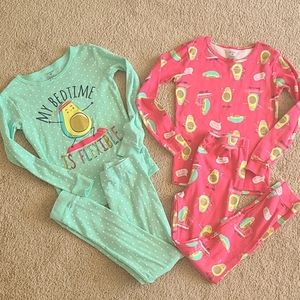 🥑 Set of 2 girls Carter's pj's